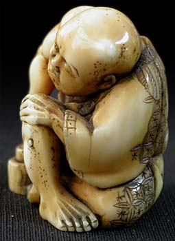 Hunchback. Japanese Edo Ivory Netsuke