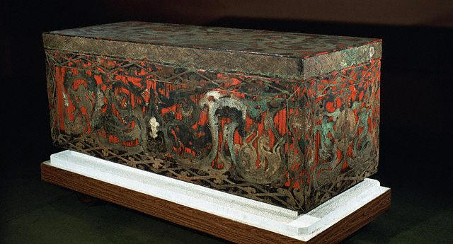 Han Dynasty Coffin 2 .  ..