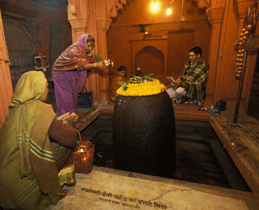 shiva lingam, symbol of Shiva